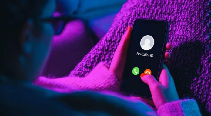 Ecco la nuova truffa telefonica del prefisso +44 | Ci stanno cascando proprio tutti truffa telefonica prefisso 44